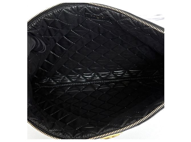 Chanel Borsa a Pochette Caviar Boy Gold Black - vista 7