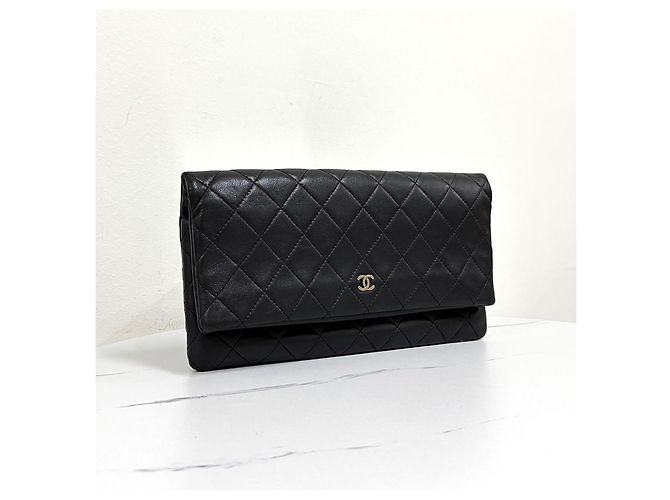 Chanel Klappbare Clutch aus Lammleder Schwarz - Ansicht 2