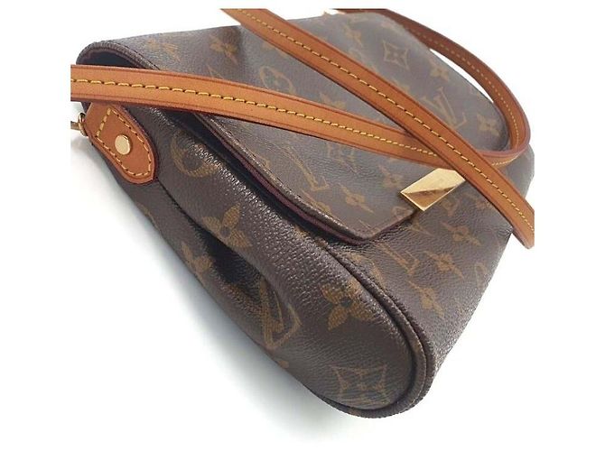 Louis Vuitton Monogram Favorite MM - vue 11
