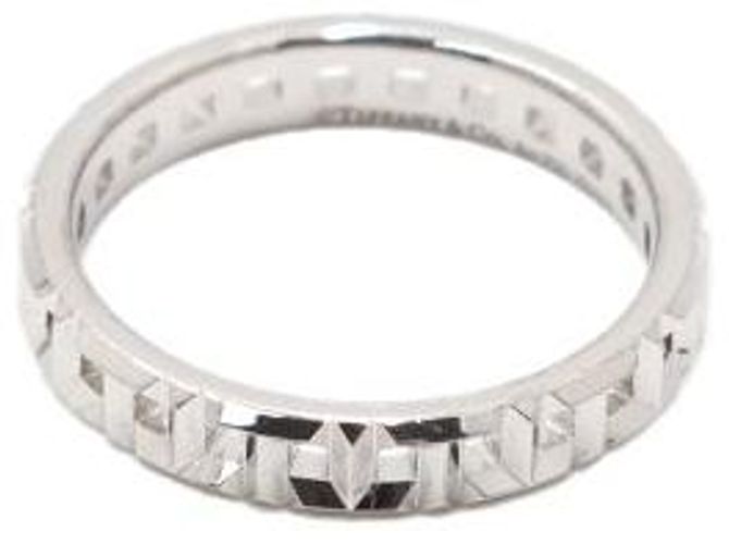 Tiffany & Co Anello True Narrow in oro bianco - vista 2