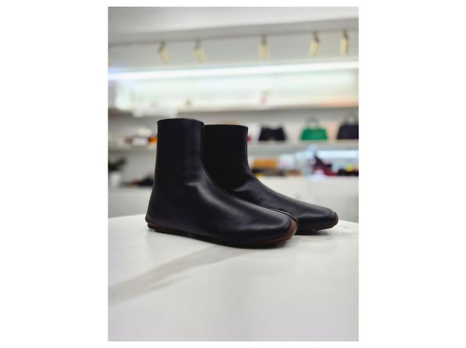 Burberry Phoenix Leather Sock Ankle Boots Size - view 15