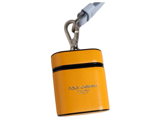 Dolce & Gabbana Capa Airpods com aba e alça em couro de bezerro amarelo com logo - vista 2