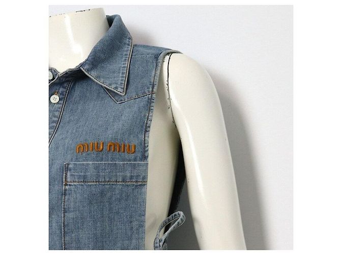 Miu Miu Kurzes Chambray-Denim-Hemd in Saphirblau mit Bindegürtel für Damen - Ansicht 3