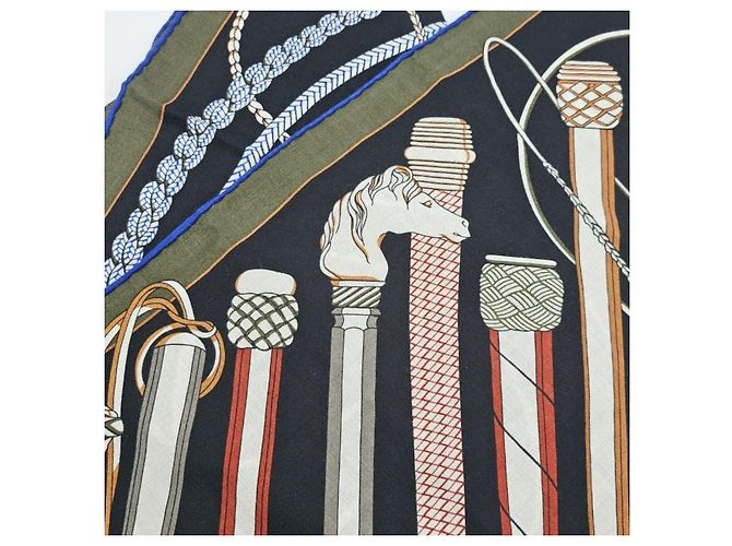 Hermès Sciarpa gigante triangolare in cashmere e seta da donna - vista 10