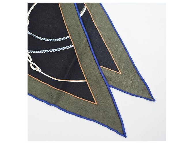 Hermès Sciarpa gigante triangolare in cashmere e seta da donna - vista 11