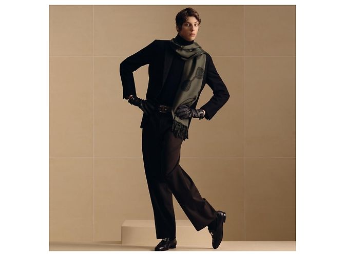 Hermès Sciarpa in cashmere kaki - vista 3