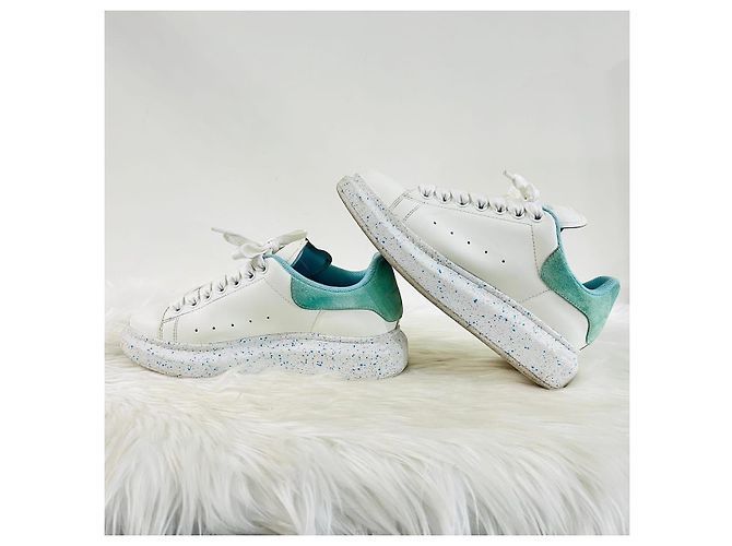 Alexander Mcqueen Oversized Sneaker mit gesprenkelter Sohle - Ansicht 3