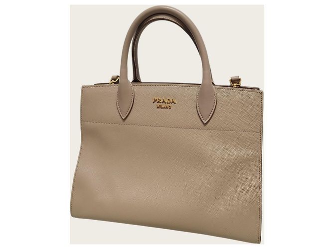 Prada Borsa a tracolla Biblio-Tech in Saffiano Beige Cameo e Oro - vista 2