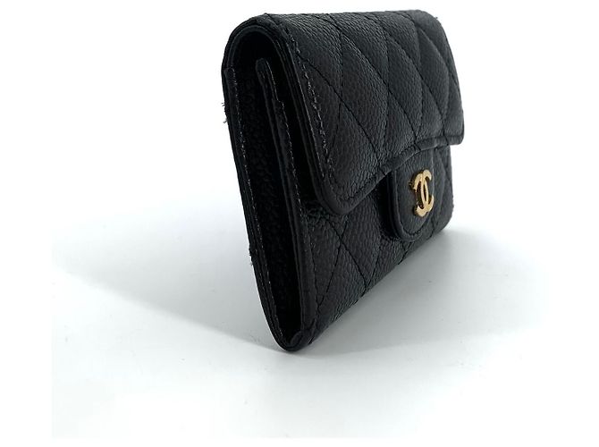 Chanel Tarjetero con solapa Classic Caviar dorado - vista 6