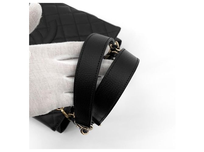 Chanel Borsa a tracolla Caviar Petit Shopping - vista 16