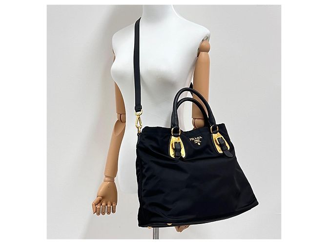 Prada Borsa tote a spalla in nylon nera - vista 4