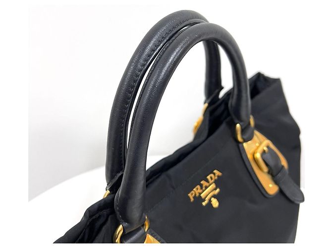 Prada Borsa tote a spalla in nylon nera - vista 6