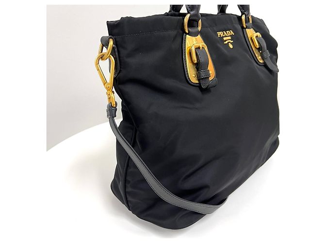 Prada Borsa tote a spalla in nylon nera - vista 8