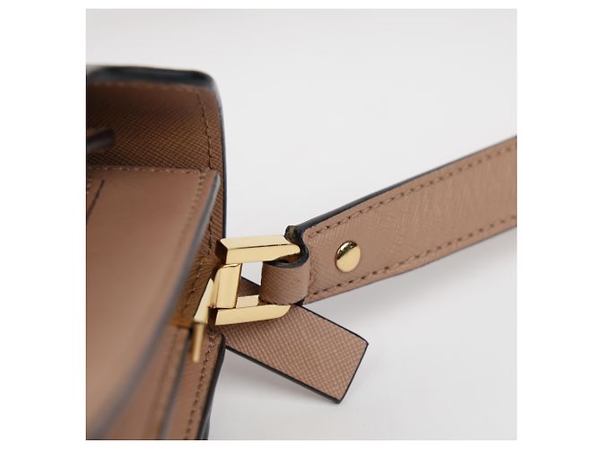 Marni Borsa a tracolla Trunk Medium in pelle Saffiano Brown Sugar - vista 8
