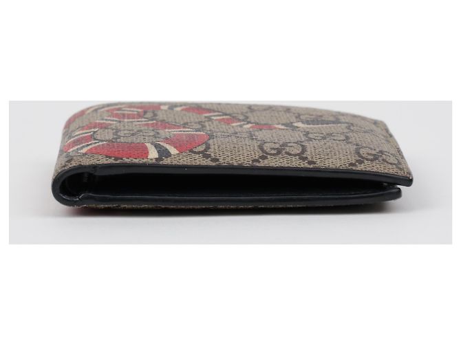 Gucci Cartera bi-fold de lona GG Supreme con estampado de serpiente - vista 4