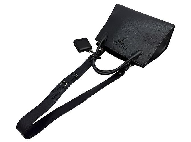 Prada Borsa a tracolla Monochrome in Saffiano Nera - vista 6