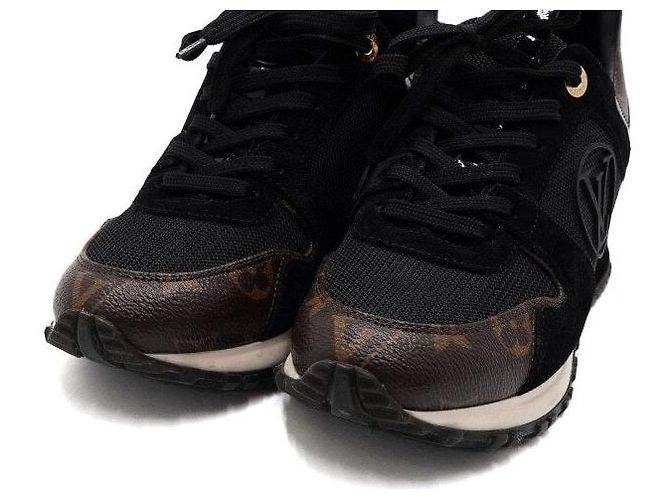 Louis Vuitton Sneakers Runaway da donna - vista 5