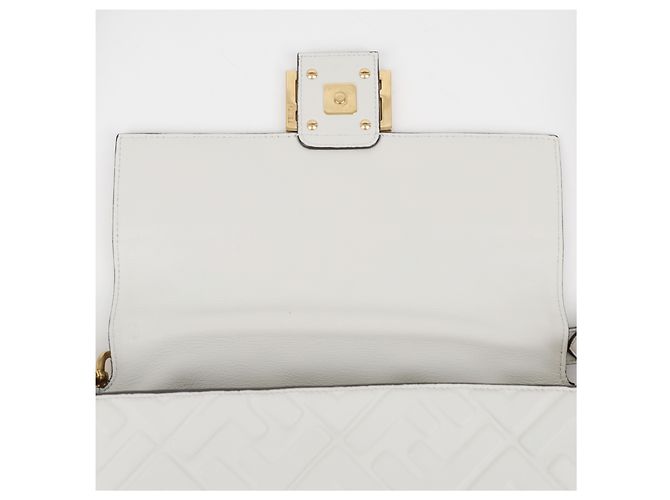 Fendi Borsa a spalla Baguette in pelle Medium White - vista 17