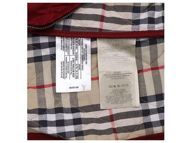 Burberry Rote gesteppte Nylonjacke für Damen - Ansicht 7