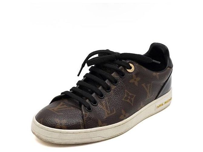 Louis Vuitton Sneakers Frontrow Monogram da donna - vista 2