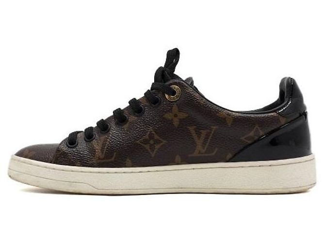 Louis Vuitton Sneakers Frontrow Monogram da donna - vista 4