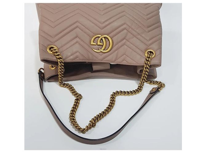 Gucci Gesteppte Schultertasche mit Kette - Ansicht 5