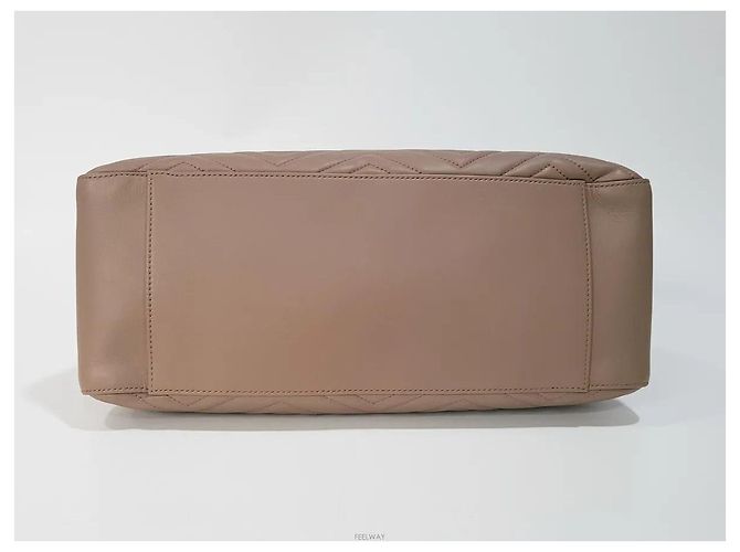 Gucci Gesteppte Schultertasche mit Kette - Ansicht 6