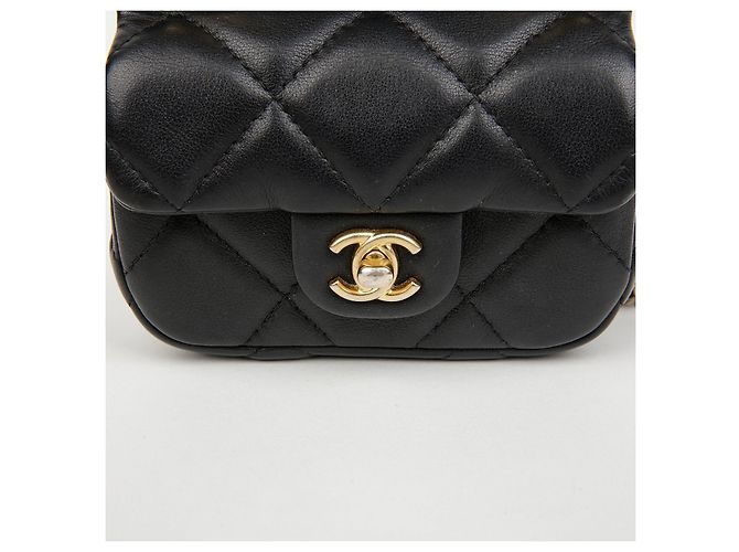 Chanel Borsa Crossbody Porta Carte con Patta e Catena Nera - vista 3