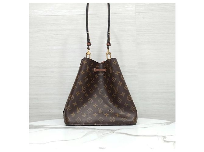 Néonoé Louis Vuitton Borsa a tracolla Neo Noé MM Monogram - vista 3