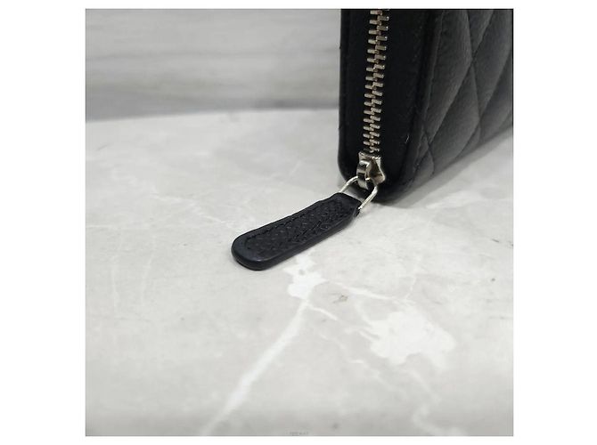 Chanel Tarjetero con cremallera Classic Caviar con logo CC - vista 6