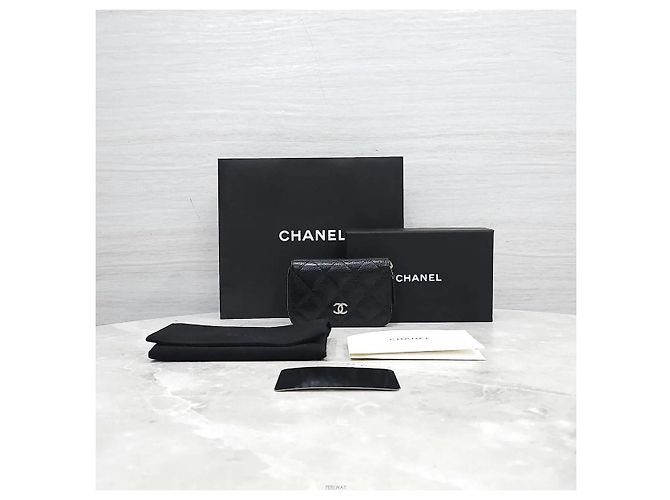 Chanel Tarjetero con cremallera Classic Caviar con logo CC - vista 9