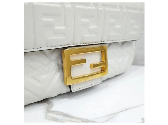 Fendi Borsa a spalla Baguette Chain Medium in pelle Nappa - vista 5