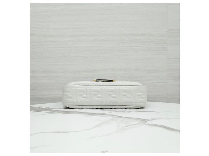 Fendi Borsa a spalla Baguette Chain Medium in pelle Nappa - vista 7