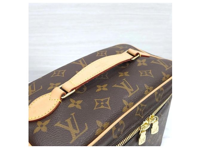 Louis Vuitton Pouch Tote in tela Monogram - vista 5