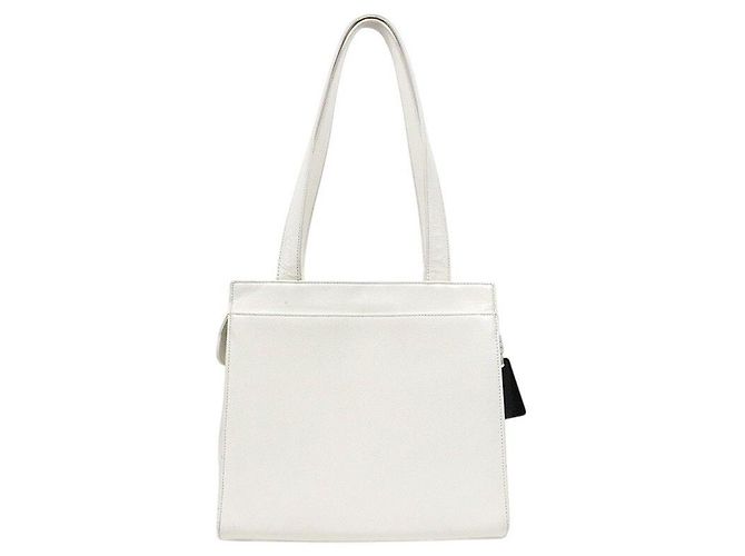 Chanel Borsa a tracolla CC in Caviar bianco - vista 3