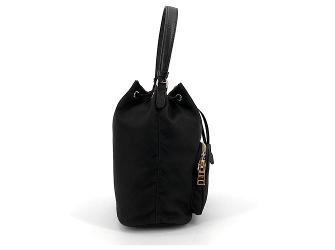 Prada Borsa a secchiello Pocono in Re-Nylon a tracolla - vista 12