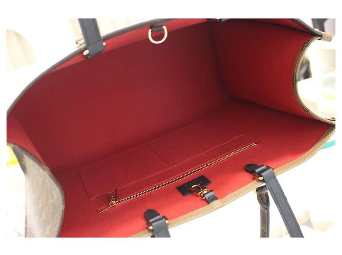 Louis Vuitton Borsa a tracolla Monogram OnTheGo GM Tote - vista 5