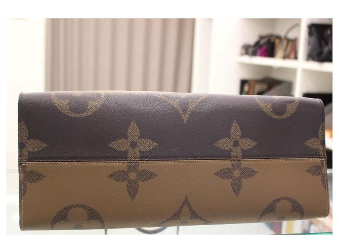 Louis Vuitton Borsa a tracolla Monogram OnTheGo GM Tote - vista 7
