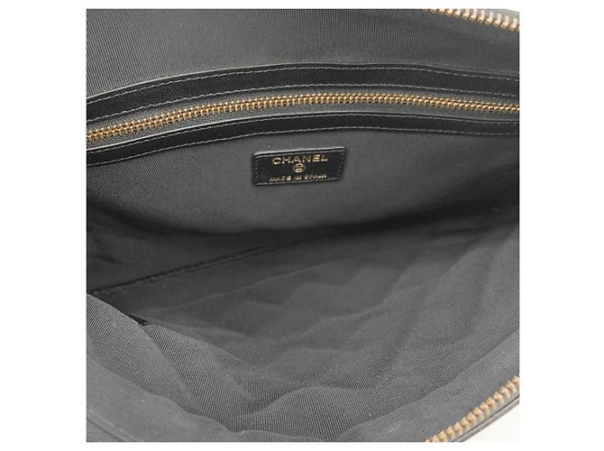 Chanel Clutch de piel de cordero New Medium - vista 18