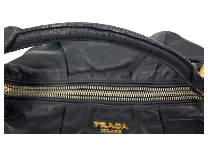 Prada Borsa a tracolla hobo in pelle con anello dorato Nero - Ansicht 20