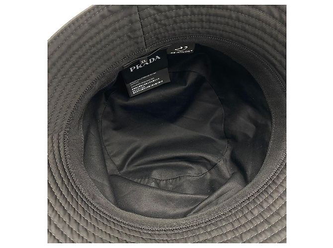 Prada Cappello a Secchiello Re-Nylon Triangle Logo XL - vista 9