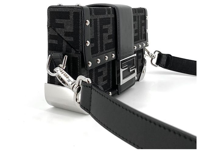 Fendi Borsa a Tracolla Trunk Mini Baguette - vista 6