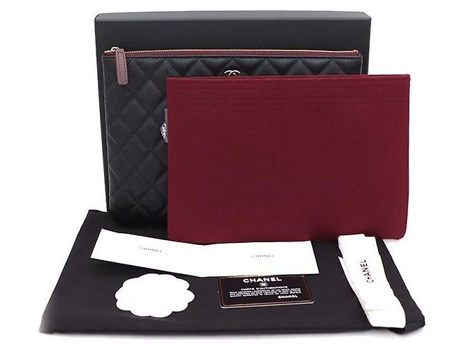 Chanel Borsa a pochette Classic New Medium in caviale nero e gold CC - vista 8