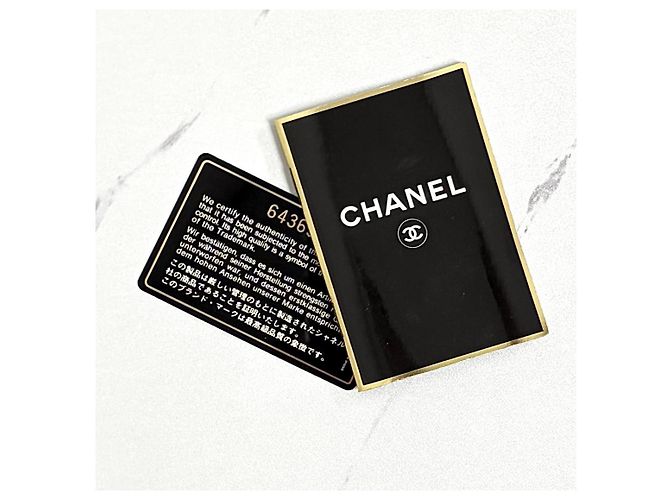 Chanel Lackleder Shopper mit Münz-Medaillon Schwarz - Ansicht 11