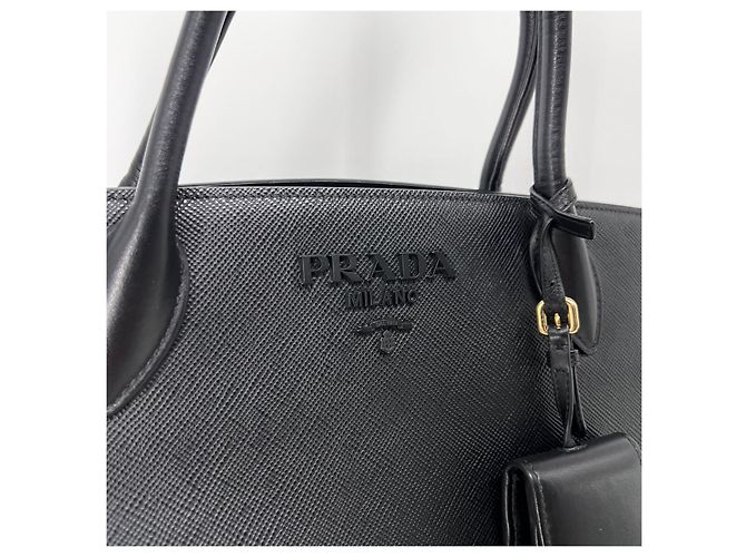 Prada Borsa Tote e Borsa a Tracolla Saffiano Monochrome Black - vista 4