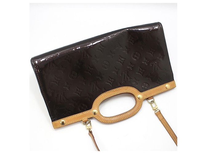 Louis Vuitton Borsa a tracolla Monogram Vernis Amarante Luxbury Rocksbury - vista 3