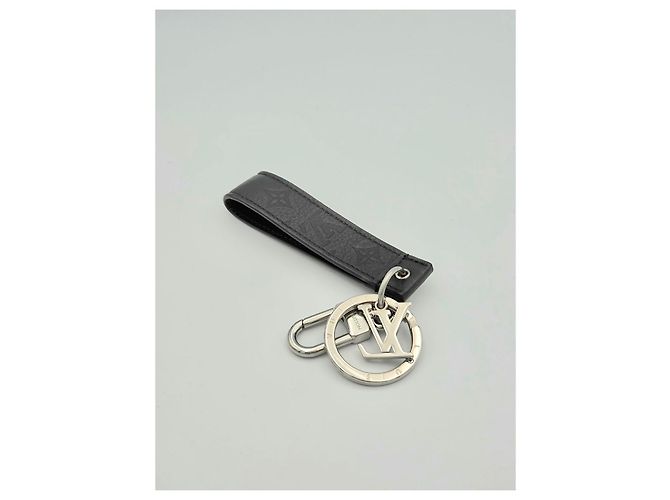 Louis Vuitton Portachiavi Shadow Draconne - vista 3