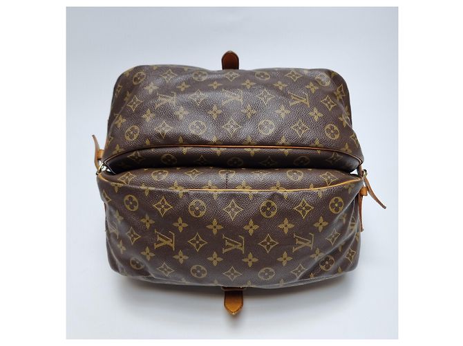 Louis Vuitton Borsa a tracolla Monogram Saumur - vista 16