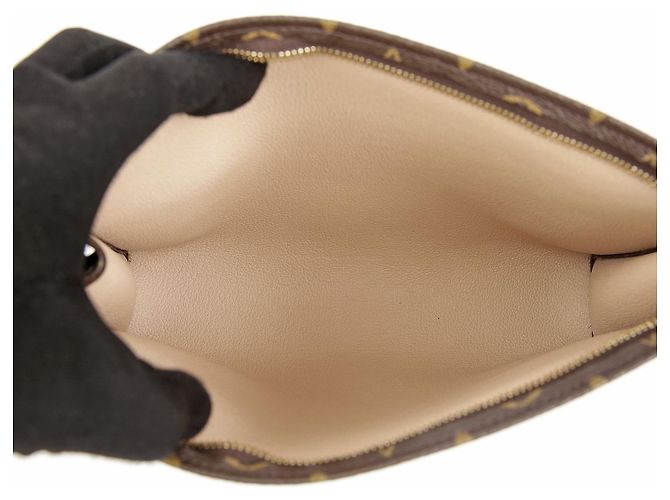 Louis Vuitton Clutch Toiletry Monogram Canvas - vista 10