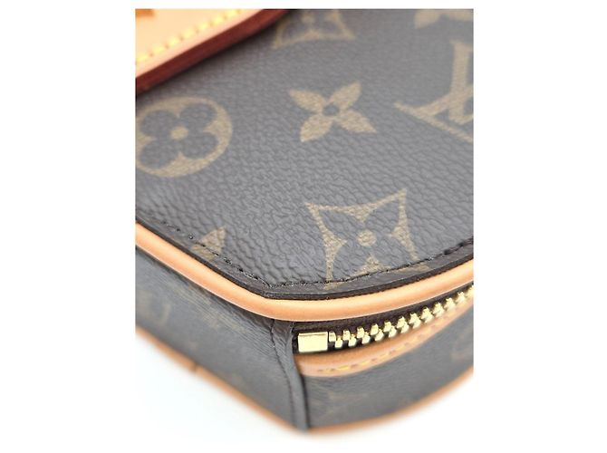Borsa Louis Vuitton Mini Bouett Monogram in Pelle - vista 11